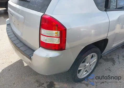 2010 Jeep Compass Sport from USA, damaged, VIN 1J4NT4FB3AD649938